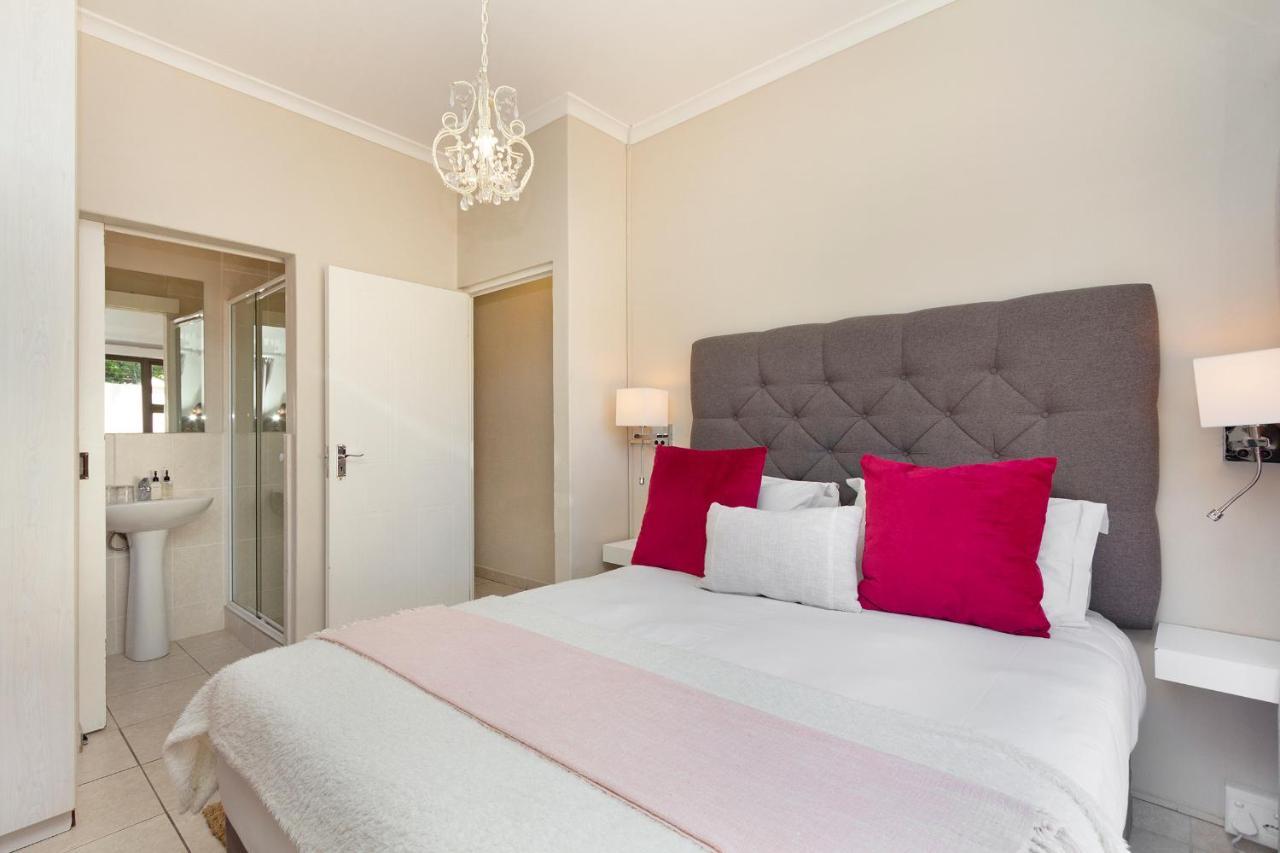 2 On Lismore Guesthouse Tokai Esterno foto
