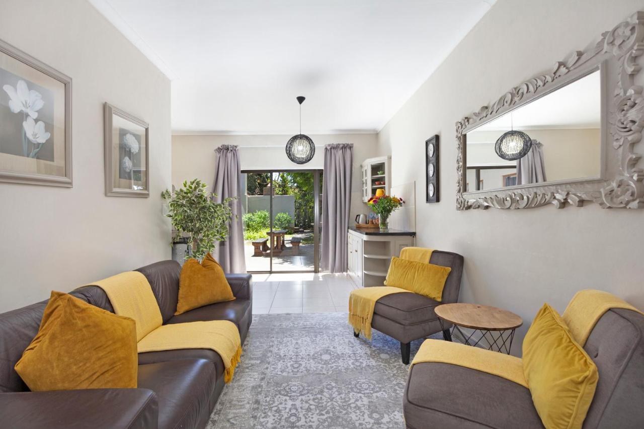 2 On Lismore Guesthouse Tokai Esterno foto