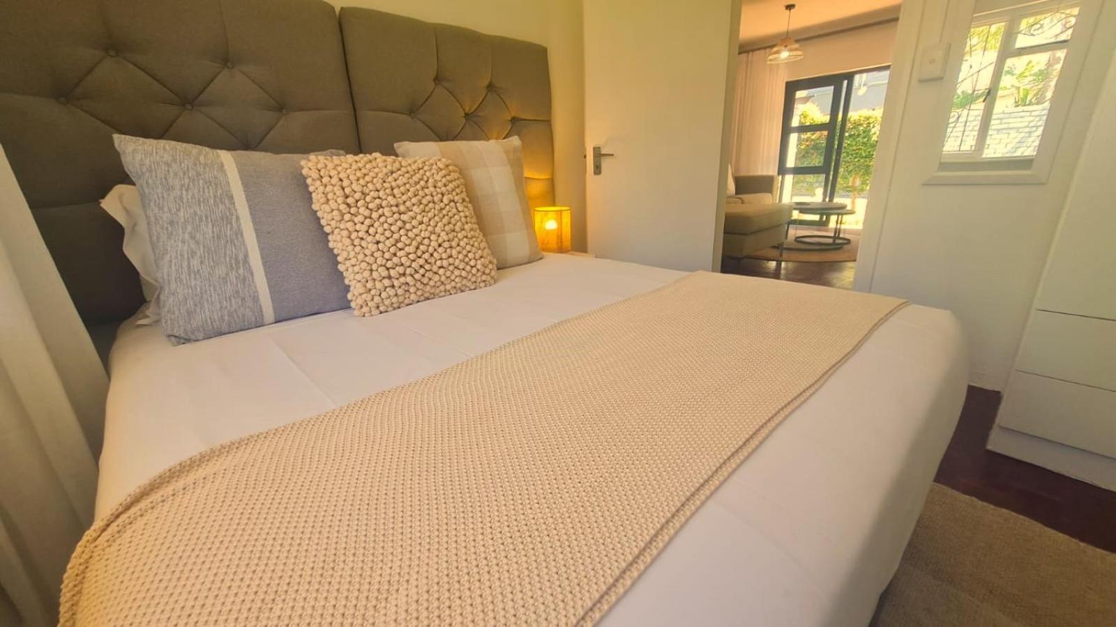 2 On Lismore Guesthouse Tokai Esterno foto