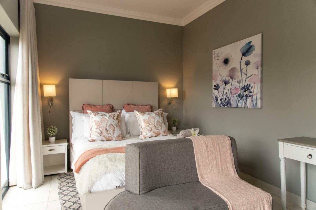 2 On Lismore Guesthouse Tokai Esterno foto
